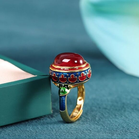 Vintage Retro Style Red Stone Resizable Ring Unique Ring - Picture 1 of 6